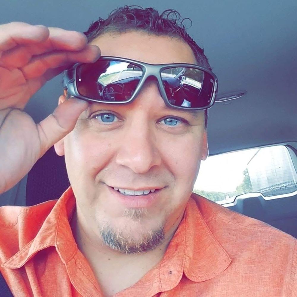 Meet your Posher, Mikel